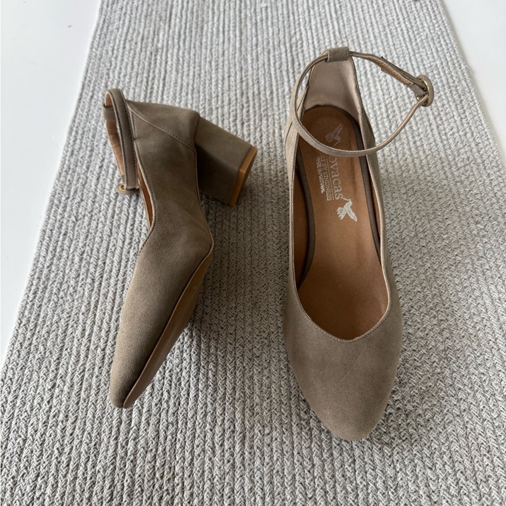 Novacas Light Gray Taupe Suede Block Heel Ankle Strap Pumps Dress Shoes Sz 40 9